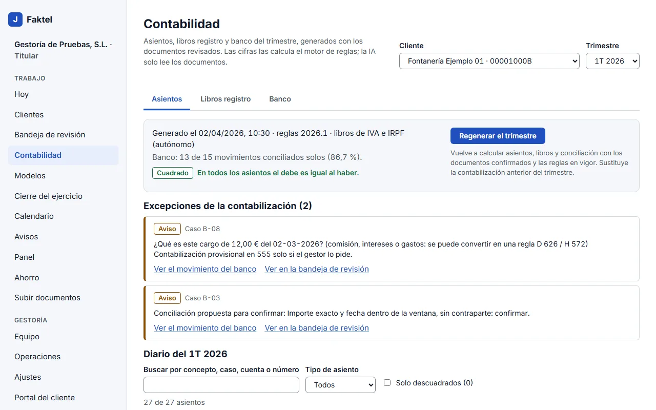 Pantalla de contabilidad de un cliente: resumen del trimestre cuadrado, dos excepciones del banco y el diario